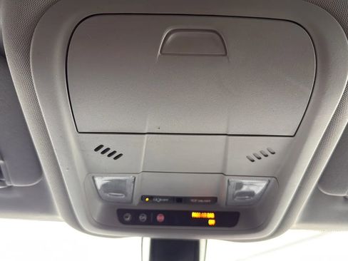 Used 2018 GMC Terrain SLE w/ Driver Convenience Package image 21