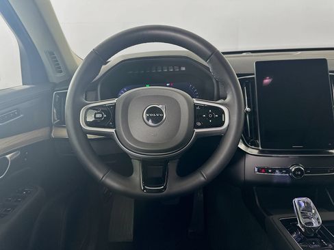 Used 2026 Volvo XC90 B6 Plus w/ Protection Package Premier AWD/4WD image 15