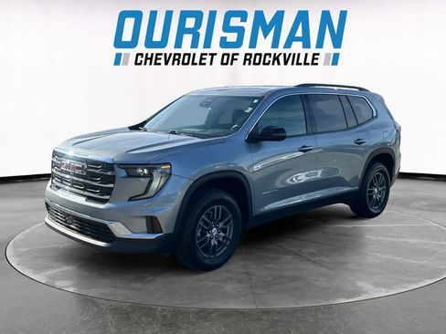 Used 2025 GMC Acadia Elevation image 2