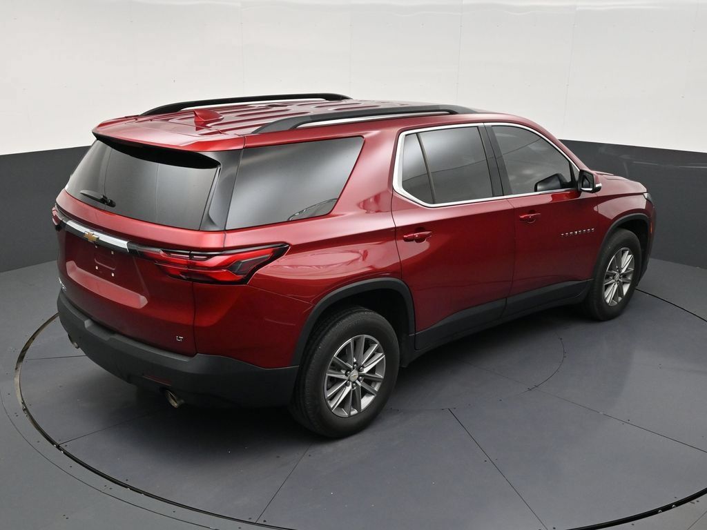 Used 2023 Chevrolet Traverse LT FWD image 16