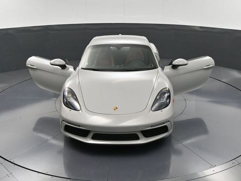 New 2025 Porsche 718 Cayman image 30