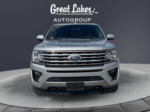 Used 2018 Ford Expedition Max XLT w/ Equipment Group 202A AWD/4WD image 8