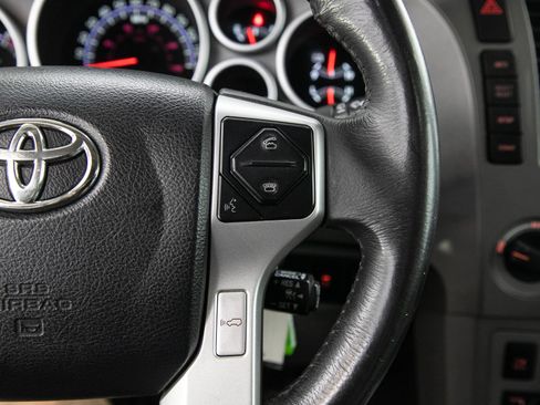 Used 2016 Toyota Sequoia Platinum AWD/4WD image 34