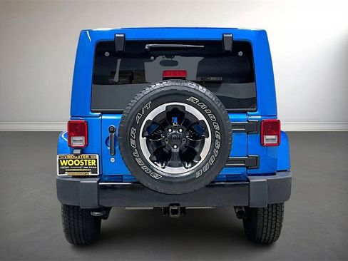 Used 2014 Jeep Wrangler Unlimited Sahara image 6