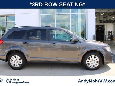 Used 2019 Dodge Journey SE FWD image 5