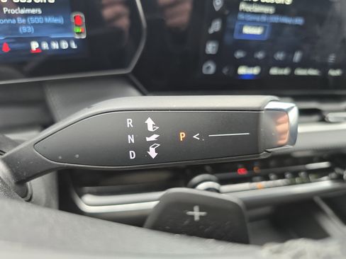 Used 2025 Chevrolet Equinox LT image 26