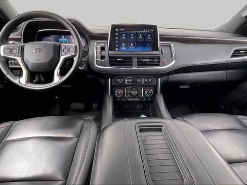 Used 2024 Chevrolet Tahoe Z71 w/ Luxury Package AWD/4WD image 15