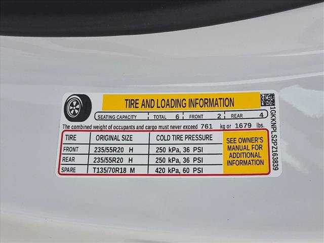 Used 2023 GMC Acadia Denali w/ Denali Ultimate Package FWD image 29