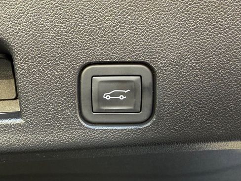 Certified 2024 GMC Acadia Denali w/ Super Cruise Package image 15