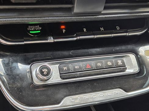 Used 2023 Lincoln Corsair Reserve image 15