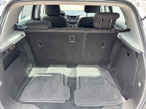 Used 2018 Chevrolet Trax LS AWD/4WD image 27