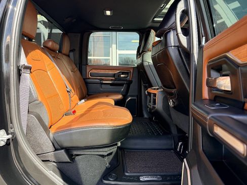 Used 2020 RAM 2500 Limited image 35