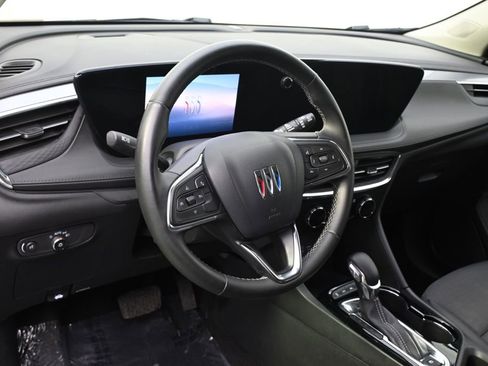 Used 2025 Buick Encore GX Preferred image 11