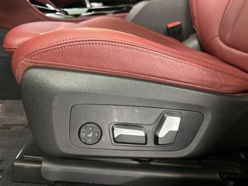 Used 2023 BMW X4 xDrive30i w/ M Sport Package image 14