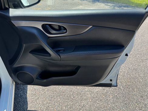Used 2018 Nissan Rogue Sport S w/ S Appearance Package FWD image 45