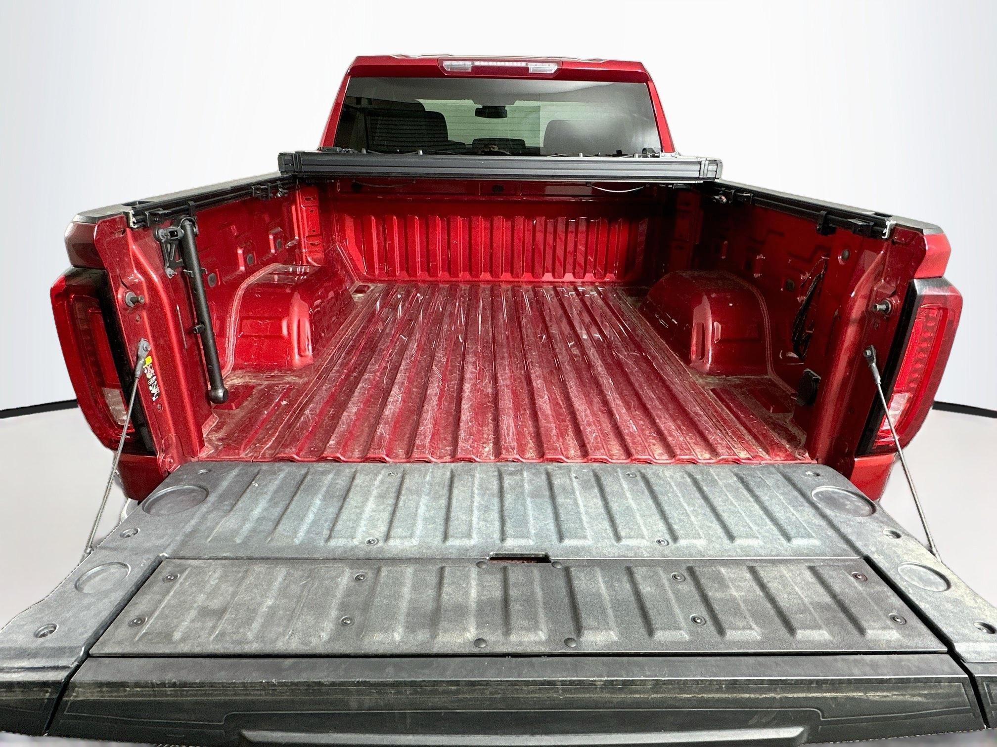 Used 2024 GMC Sierra 1500 SLT RWD image 27
