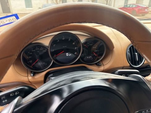 Used 2011 Porsche Boxster image 16