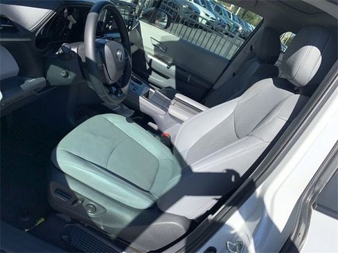 Certified 2023 Toyota Sienna Limited image 18