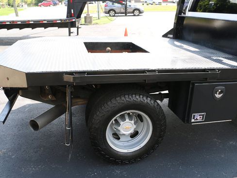 Used 2024 Chevrolet Silverado 3500 W/T w/ WT Convenience Package AWD/4WD image 34