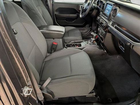 Used 2021 Jeep Gladiator Sport AWD/4WD image 23