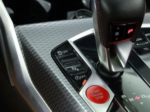 Used 2024 BMW M2 RWD image 29