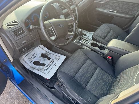 Used 2011 Ford Fusion SE w/ Sport Appearance Pkg image 10