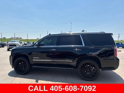 Used 2019 GMC Yukon Denali w/ Denali Ultimate Package AWD/4WD image 22