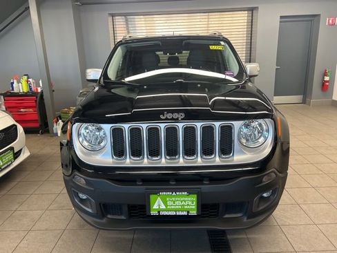 Used 2016 Jeep Renegade Limited image 2
