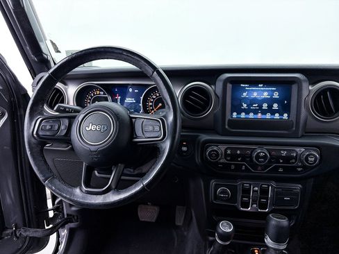 Used 2021 Jeep Gladiator Sport AWD/4WD image 5