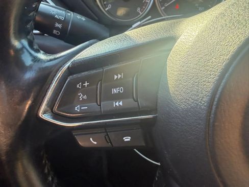 Used 2018 MAZDA CX-5 Touring w/ Preferred Equipment Package AWD/4WD image 13