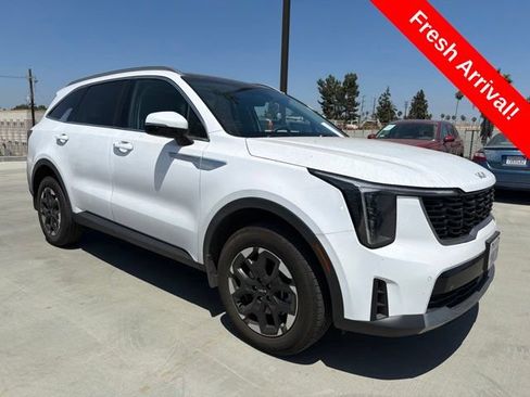 Used 2024 Kia Sorento S w/ Panoramic Sunroof Package AWD/4WD image 1