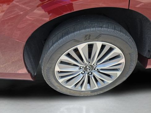 Used 2025 INFINITI QX80 Sensory AWD/4WD image 34