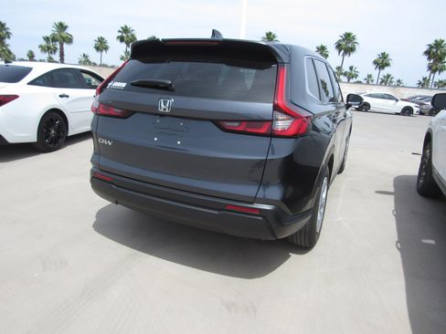 Used 2024 Honda CR-V LX image 3