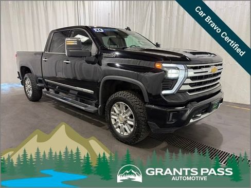 Used 2024 Chevrolet Silverado 2500 High Country w/ Z71 Off-Road Package AWD/4WD image 1