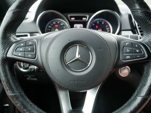 Used 2018 Mercedes-Benz GLS 450 4MATIC image 25