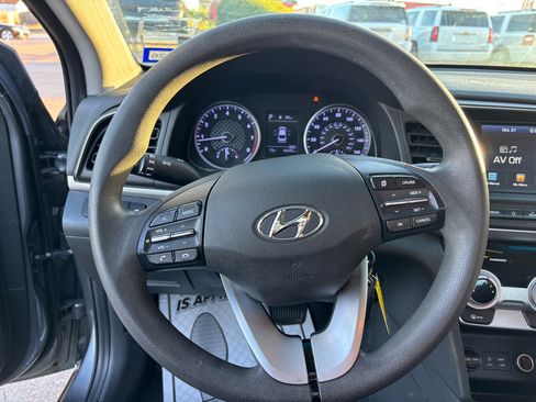 Used 2019 Hyundai Elantra SEL w/ Cargo Package image 21