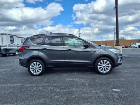 Used 2019 Ford Escape SEL AWD/4WD image 4