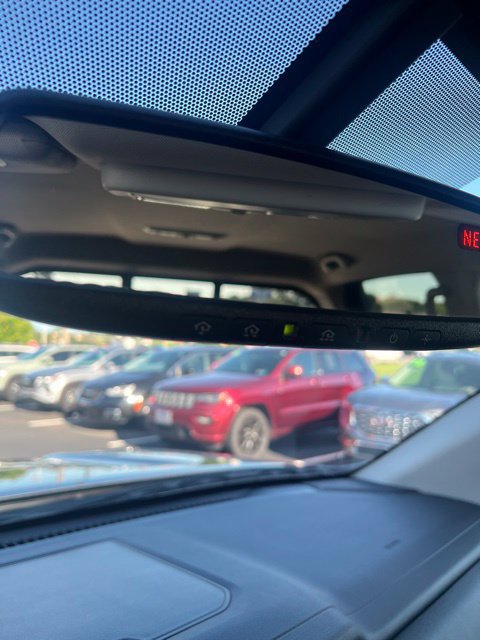Used 2017 Nissan Titan SV AWD/4WD image 20