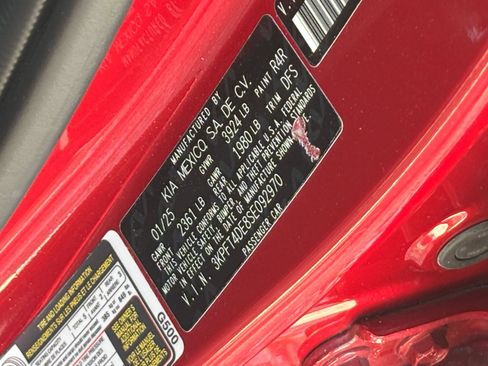 Used 2025 Kia K4 FWD image 31