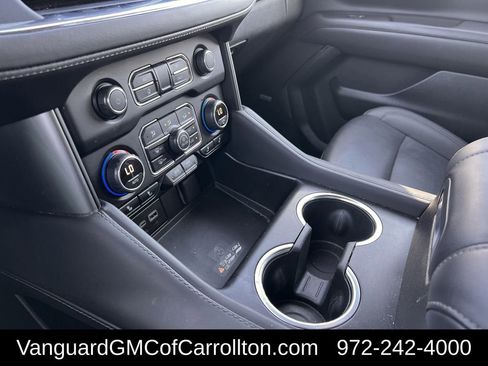 Used 2024 Chevrolet Suburban LT image 19