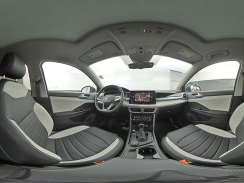 New 2025 Volkswagen Taos SEL image 10