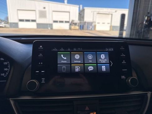 Used 2022 Honda Accord Sport image 19