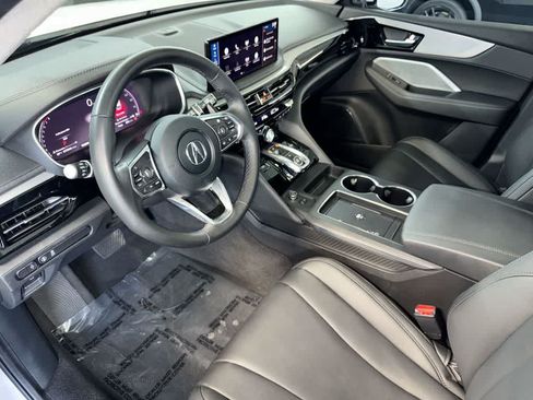 Used 2025 Acura MDX FWD image 13