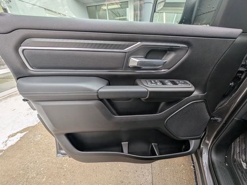 New 2026 RAM 1500 4x4 Crew Cab image 39