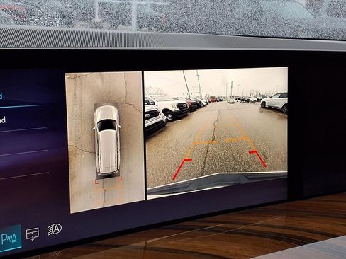 Used 2025 Cadillac Escalade Sport Platinum w/ LPO, ONYX Package image 22