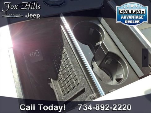 Used 2025 Lincoln Navigator L Reserve AWD/4WD image 28