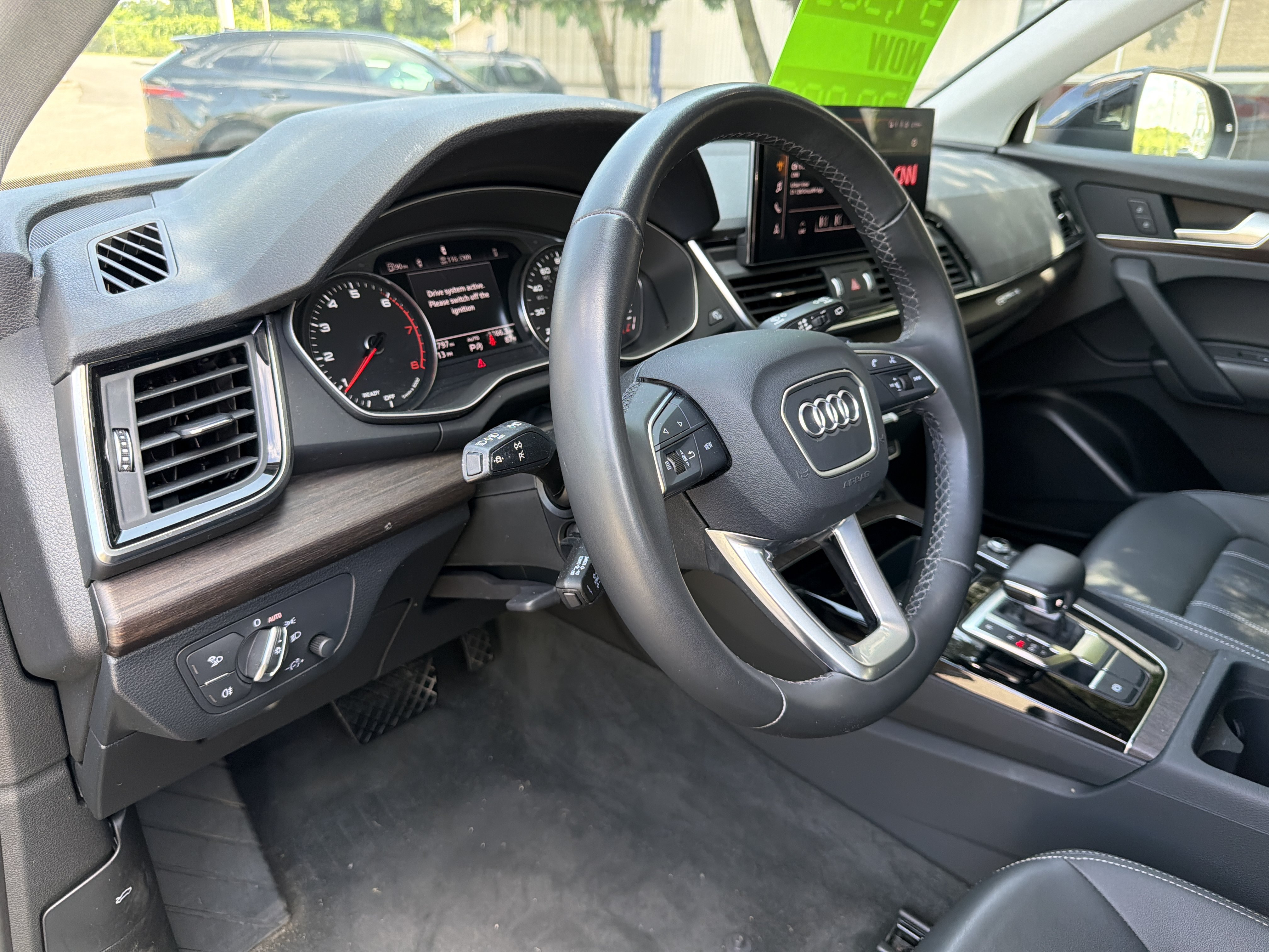 Used 2023 Audi Q5 2.0T Premium w/ Convenience Package AWD/4WD image 18