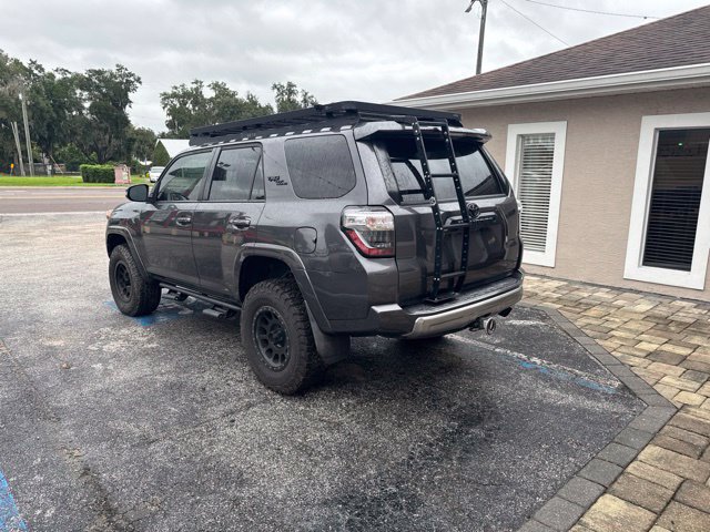 Used 2019 Toyota 4Runner TRD Off-Road Premium AWD/4WD image 3