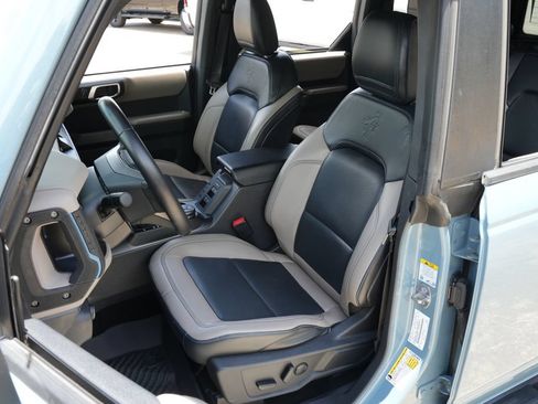 Used 2023 Ford Bronco Wildtrak AWD/4WD image 16