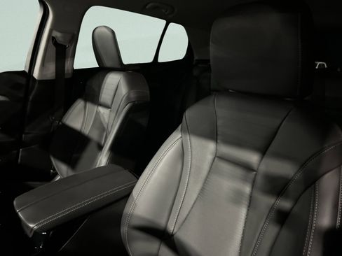 Used 2024 Buick Envision Preferred image 13